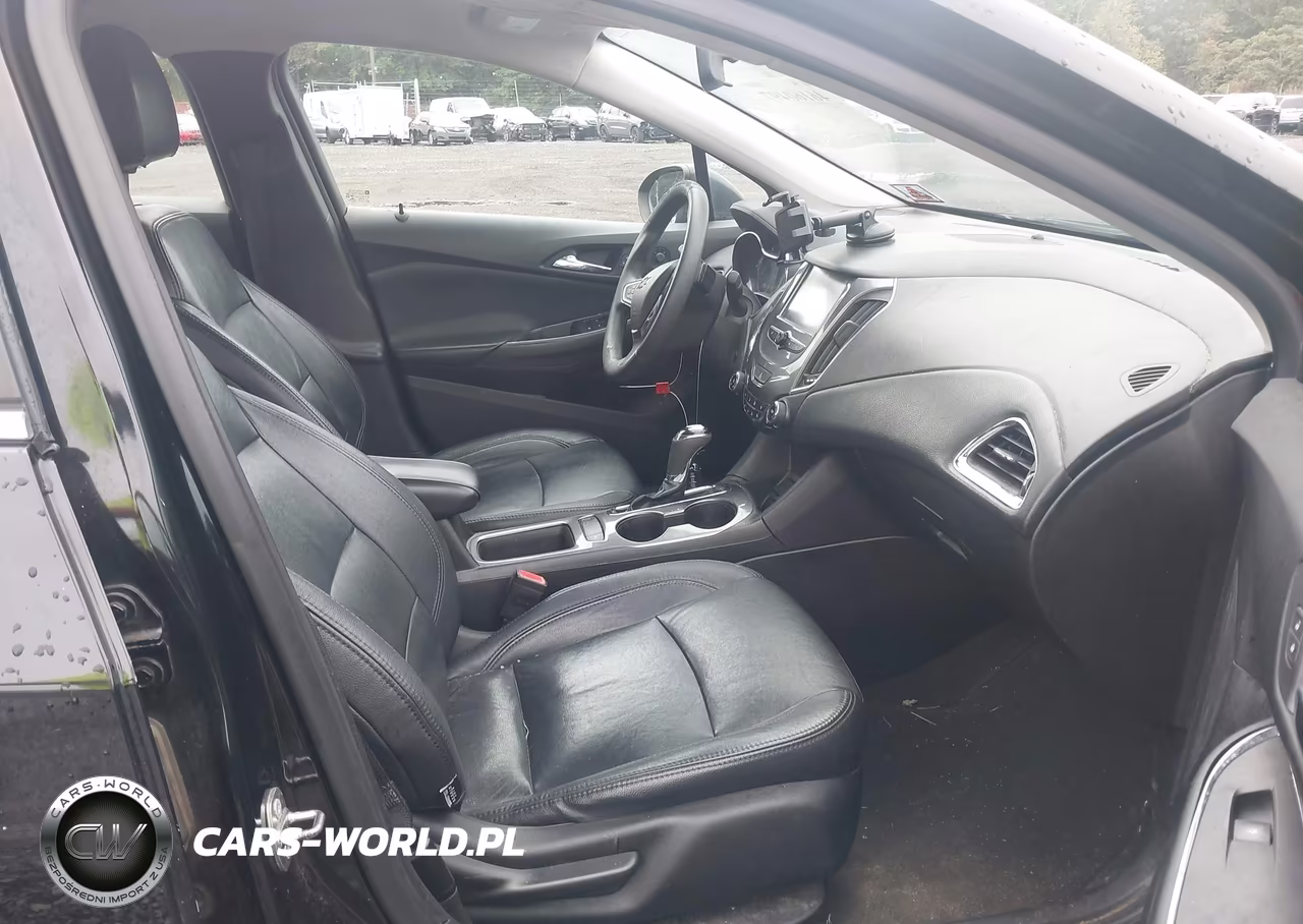 2018 Chevrolet Cruze Lt Auto VIN:1G1BE5SM9J7100106 - 5