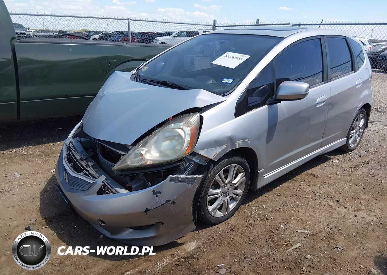 2011 Honda Fit Sport VIN:JHMGE8H58BC011133 - 2
