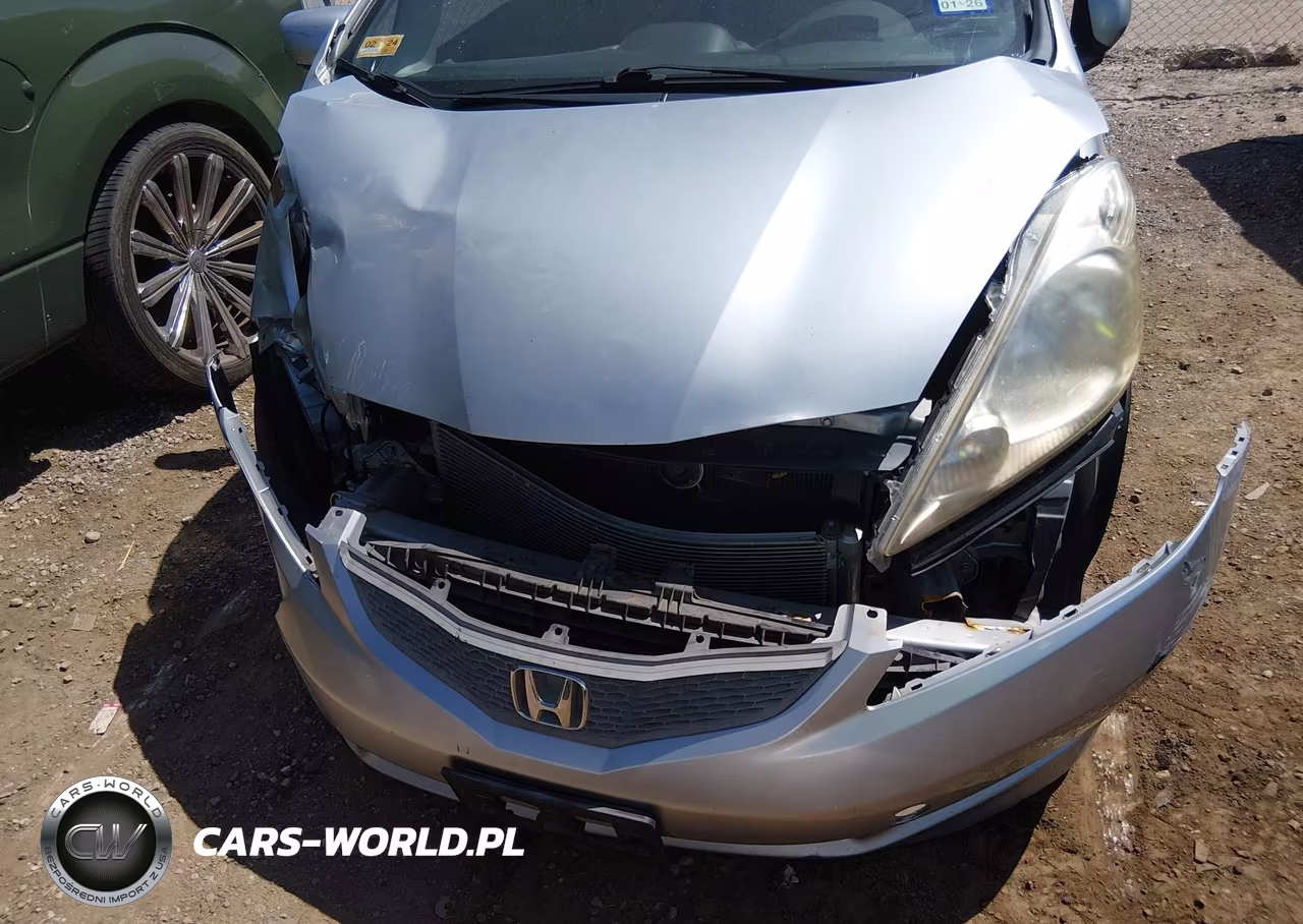 2011 Honda Fit Sport VIN:JHMGE8H58BC011133 - 6