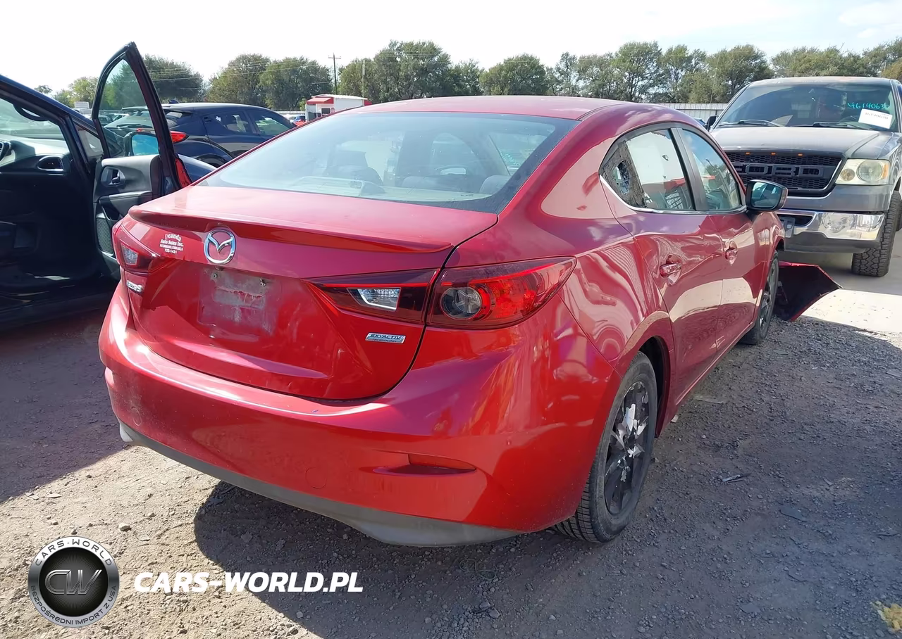 2015 Mazda Mazda3 I Touring VIN:3MZBM1V79FM125462 - 4