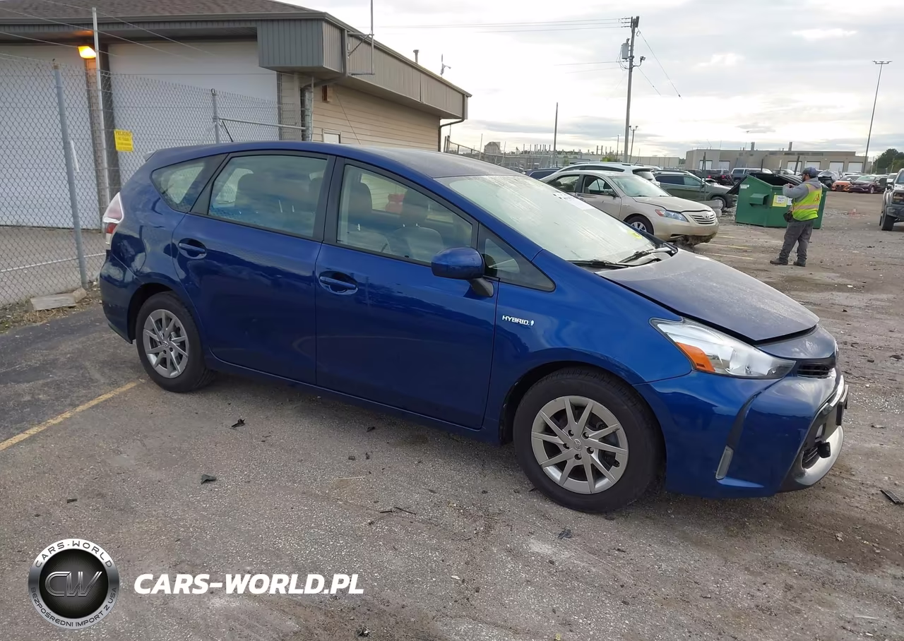 2016 Toyota Prius V Three