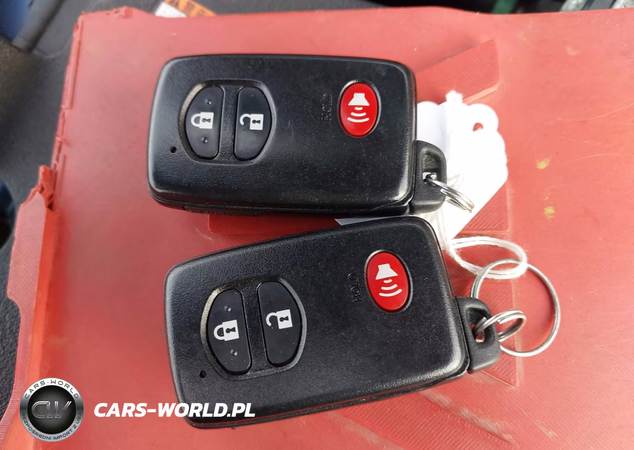 2016 Toyota Prius V Three VIN:JTDZN3EU7GJ049920 - 11
