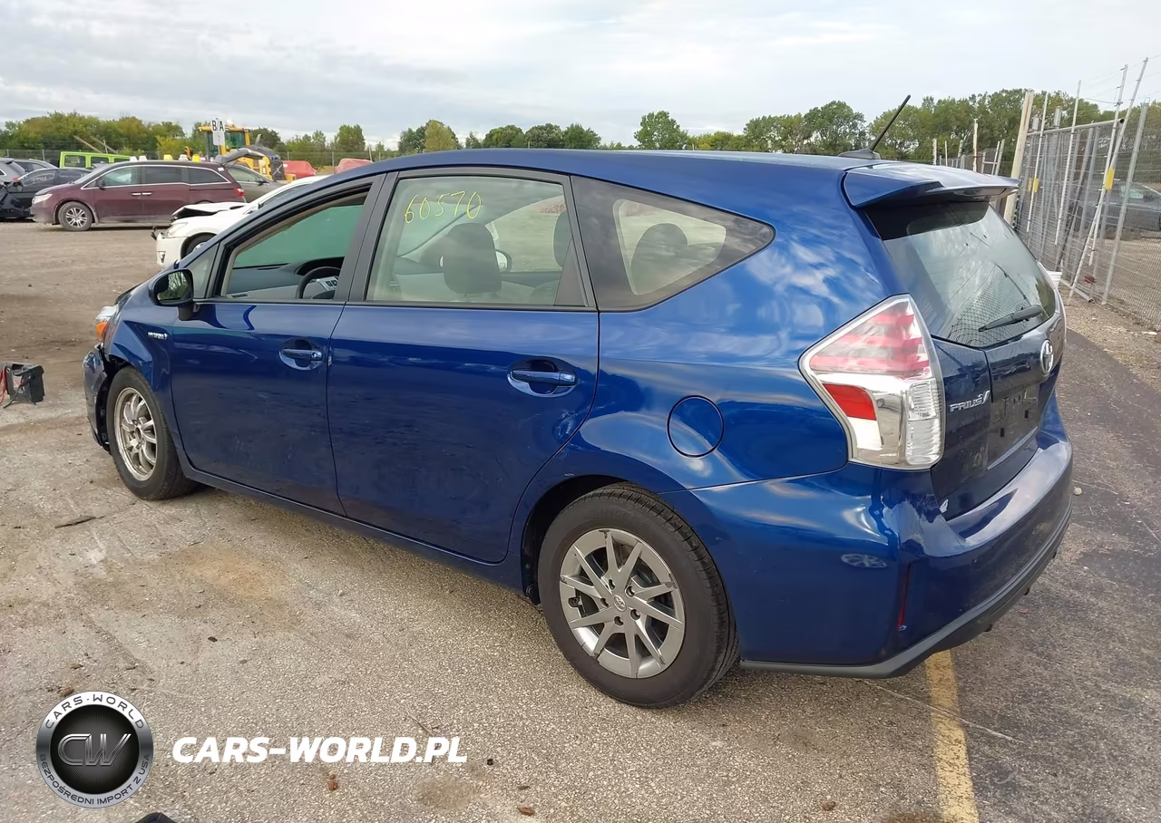 2016 Toyota Prius V Three VIN:JTDZN3EU7GJ049920 - 3