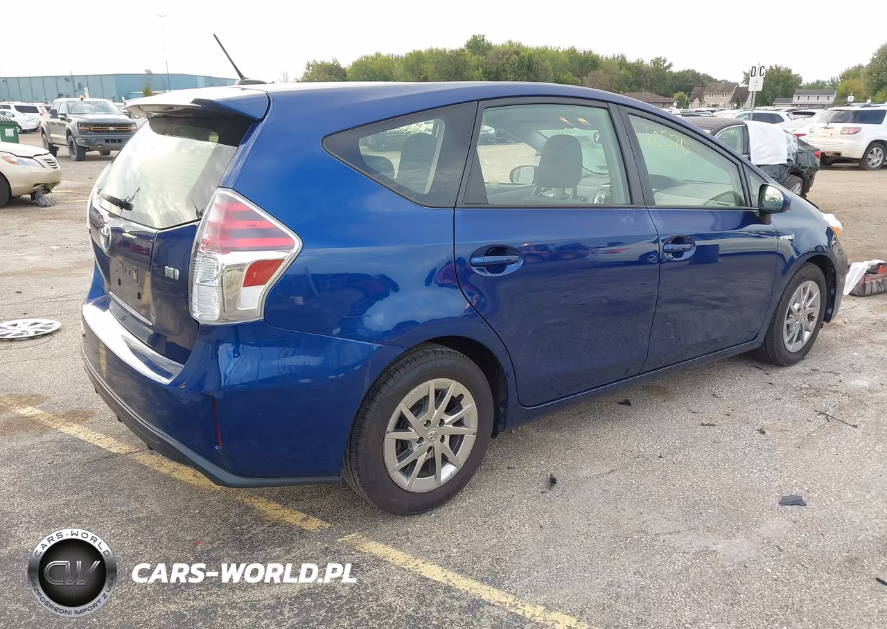 2016 Toyota Prius V Three VIN:JTDZN3EU7GJ049920 - 4