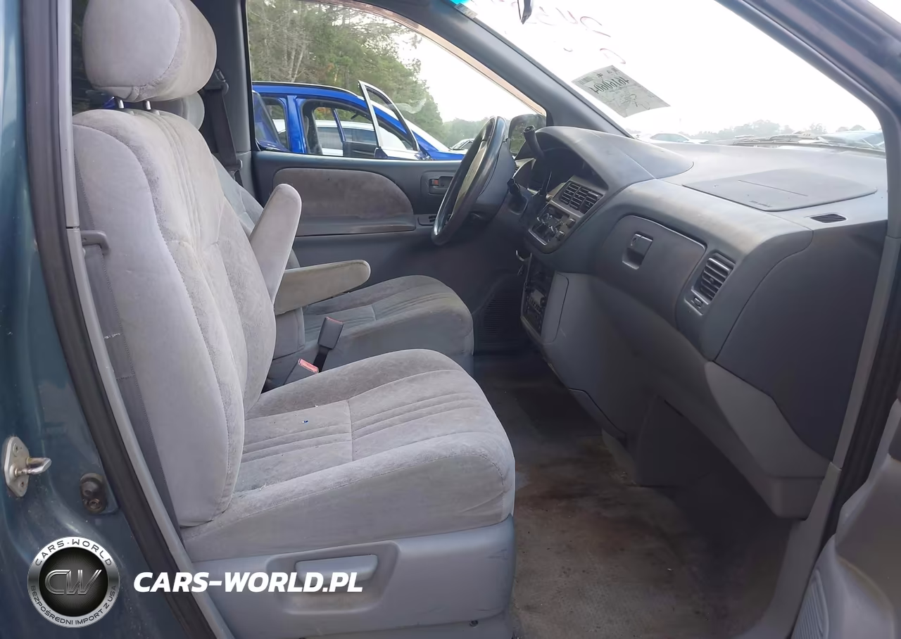 2000 Toyota Sienna Le VIN:4T3ZF13C8YU245377 - 5