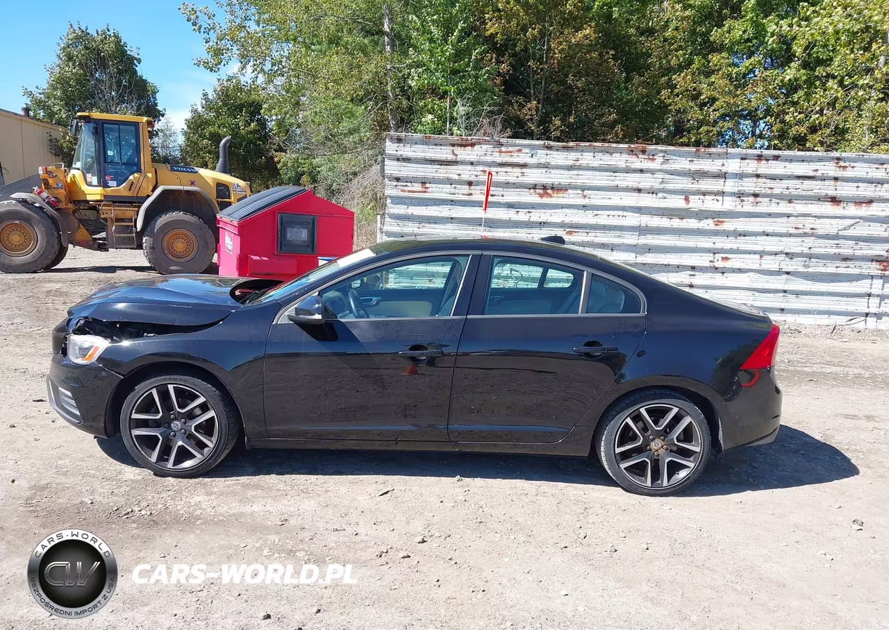 2017 Volvo S60 T5 Dynamic VIN:YV126MFL2H2436777 - 14