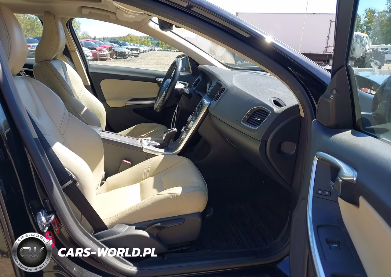 2017 Volvo S60 T5 Dynamic VIN:YV126MFL2H2436777 - 5
