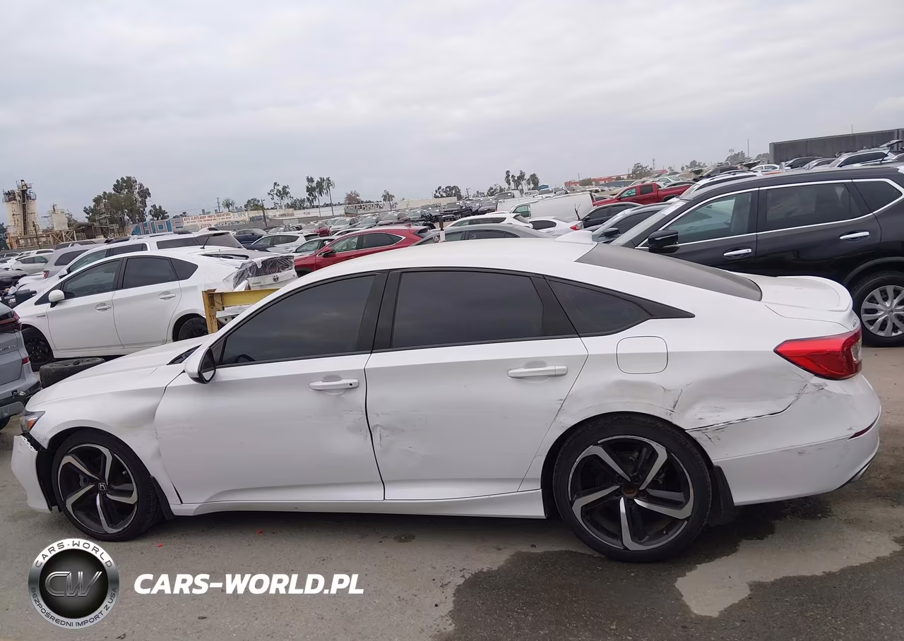 2018 Honda Accord Sport VIN:1HGCV1F35JA069883 - 14