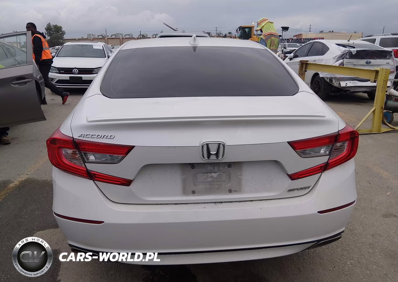 2018 Honda Accord Sport VIN:1HGCV1F35JA069883 - 16