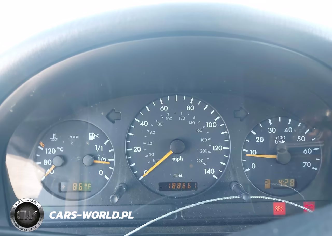 2000 Mercedes-Benz Ml 430 VIN:4JGAB72E8YA205602 - 7