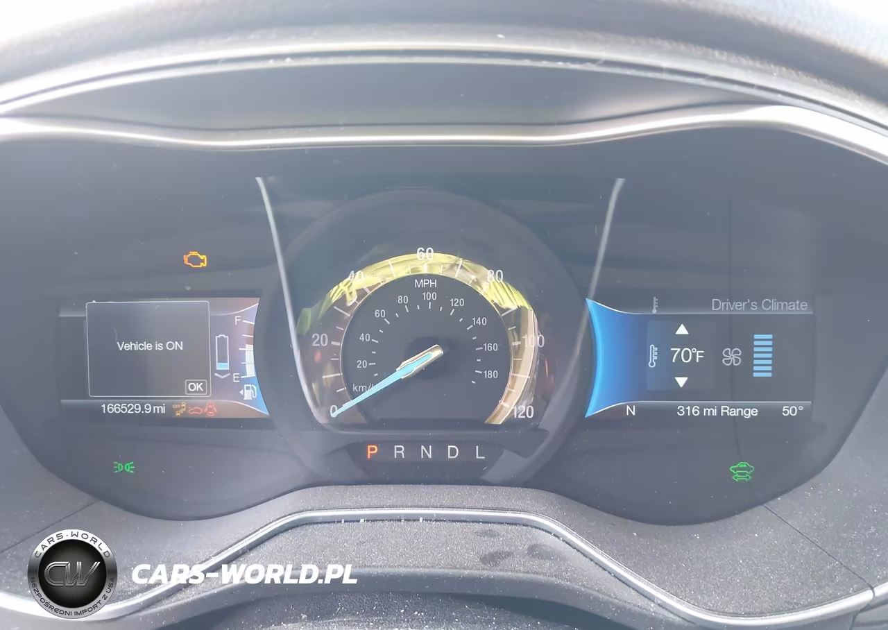 2016 Ford Fusion Energi Titanium VIN:3FA6P0SU4GR327555 - 7