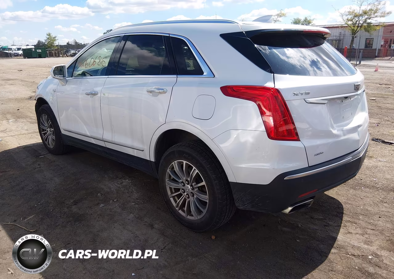 2018 Cadillac Xt5 Luxury VIN:1GYKNDRS8JZ167686 - 3