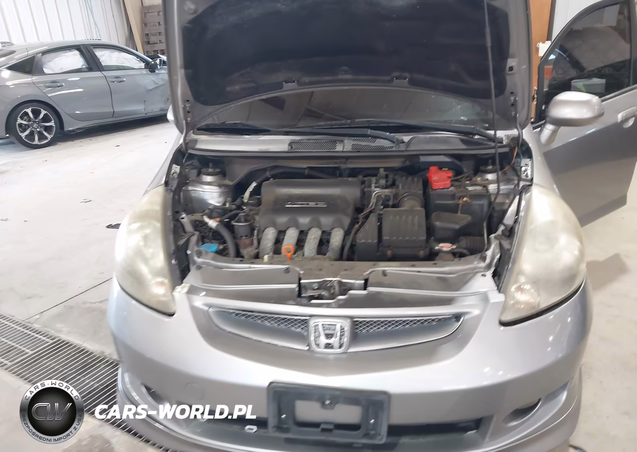 2007 Honda Fit Sport VIN:JHMGD38677S058083 - 10
