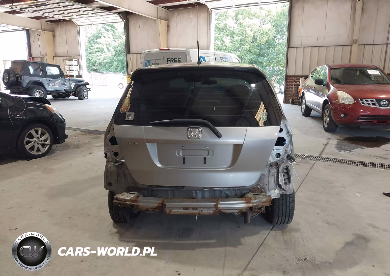 2007 Honda Fit Sport VIN:JHMGD38677S058083 - 17