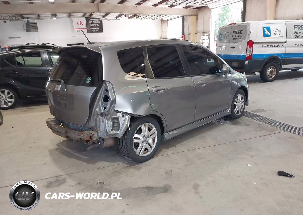 2007 Honda Fit Sport VIN:JHMGD38677S058083 - 4