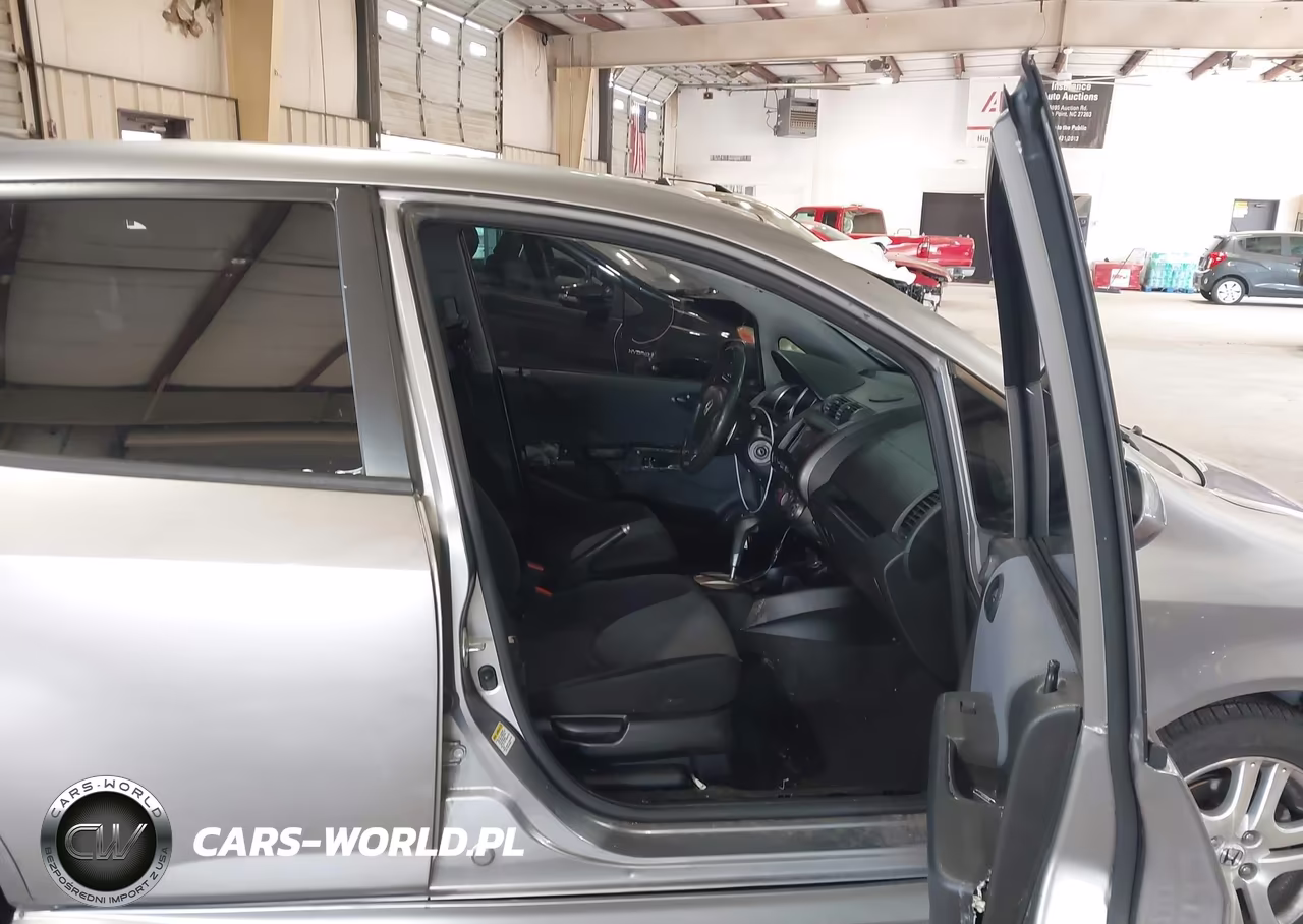 2007 Honda Fit Sport VIN:JHMGD38677S058083 - 5
