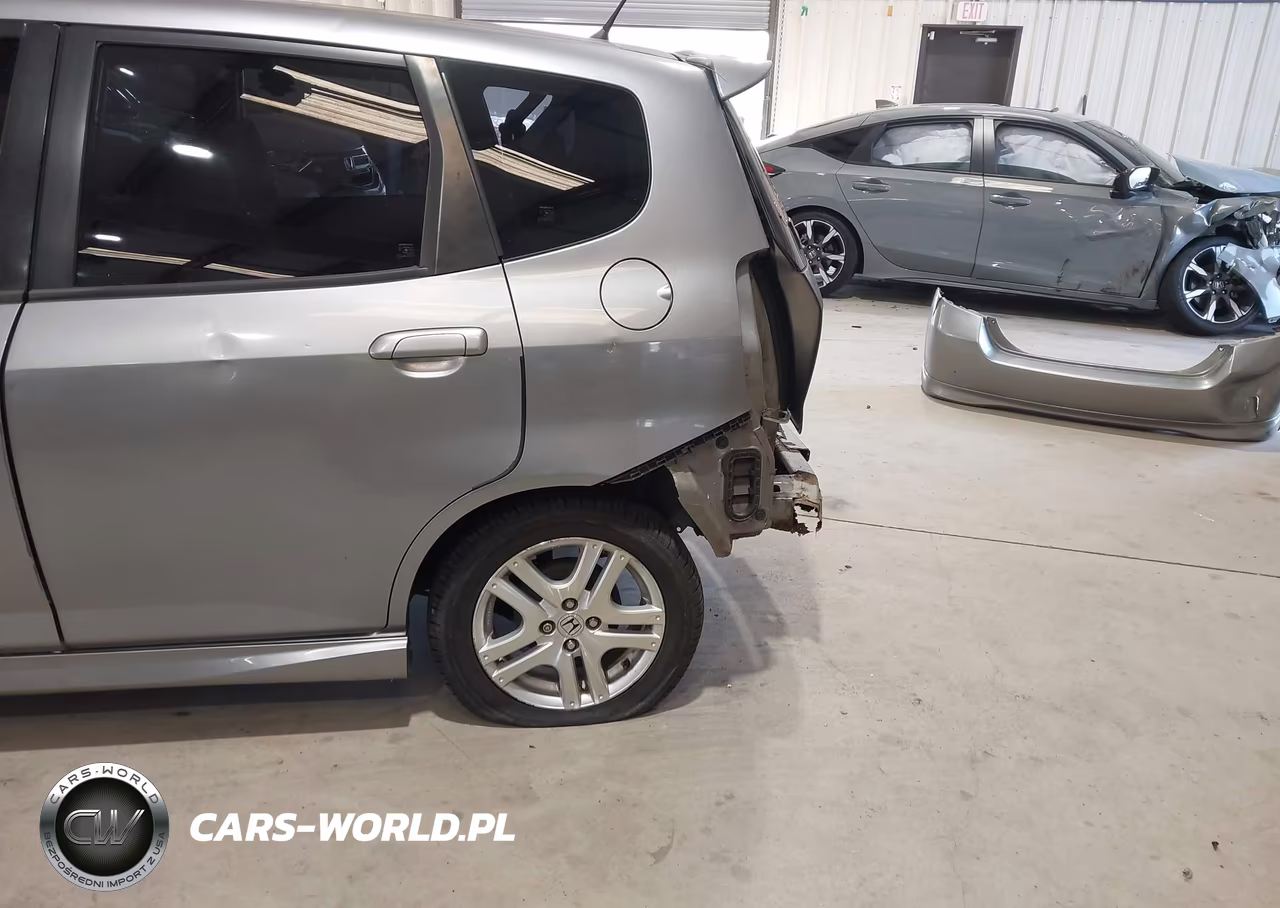 2007 Honda Fit Sport VIN:JHMGD38677S058083 - 6