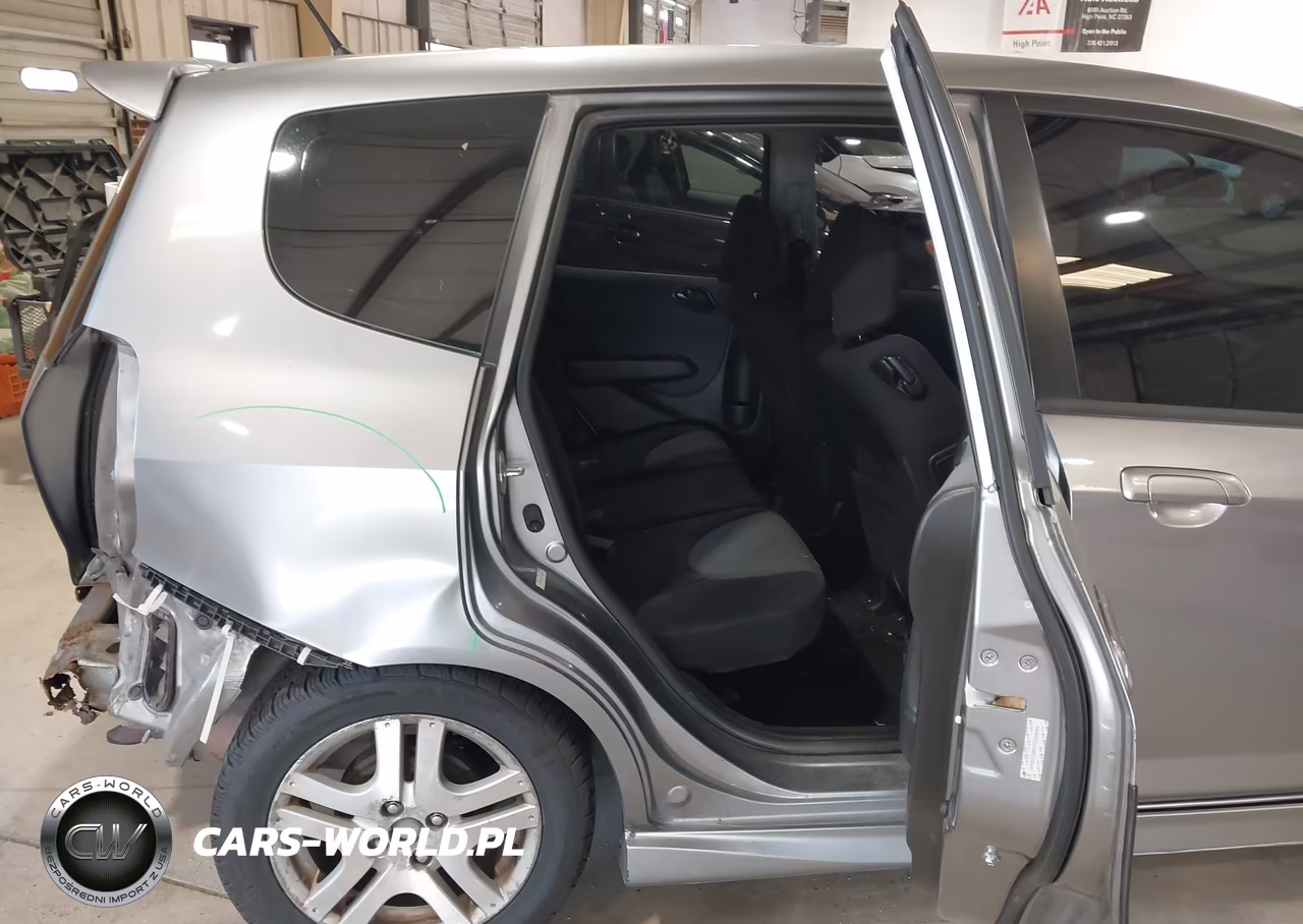 2007 Honda Fit Sport VIN:JHMGD38677S058083 - 8