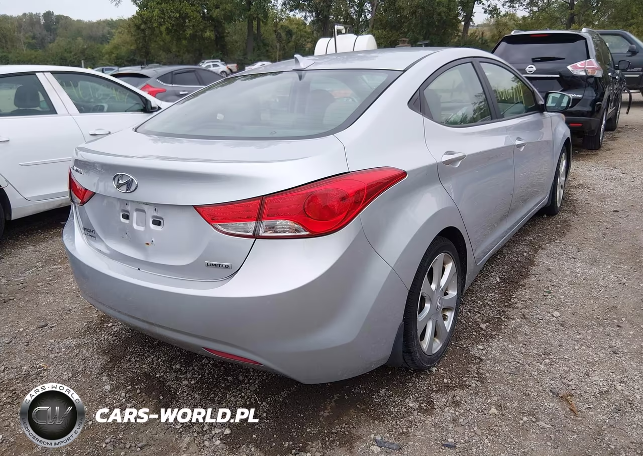 2013 Hyundai Elantra Limited VIN:5NPDH4AE3DH265032 - 4