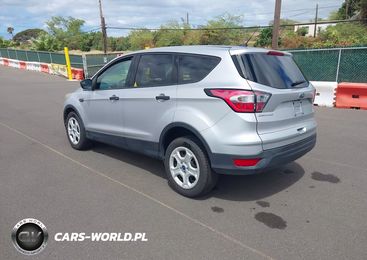 2017 Ford Escape S VIN:1FMCU0F76HUA41335 - 3