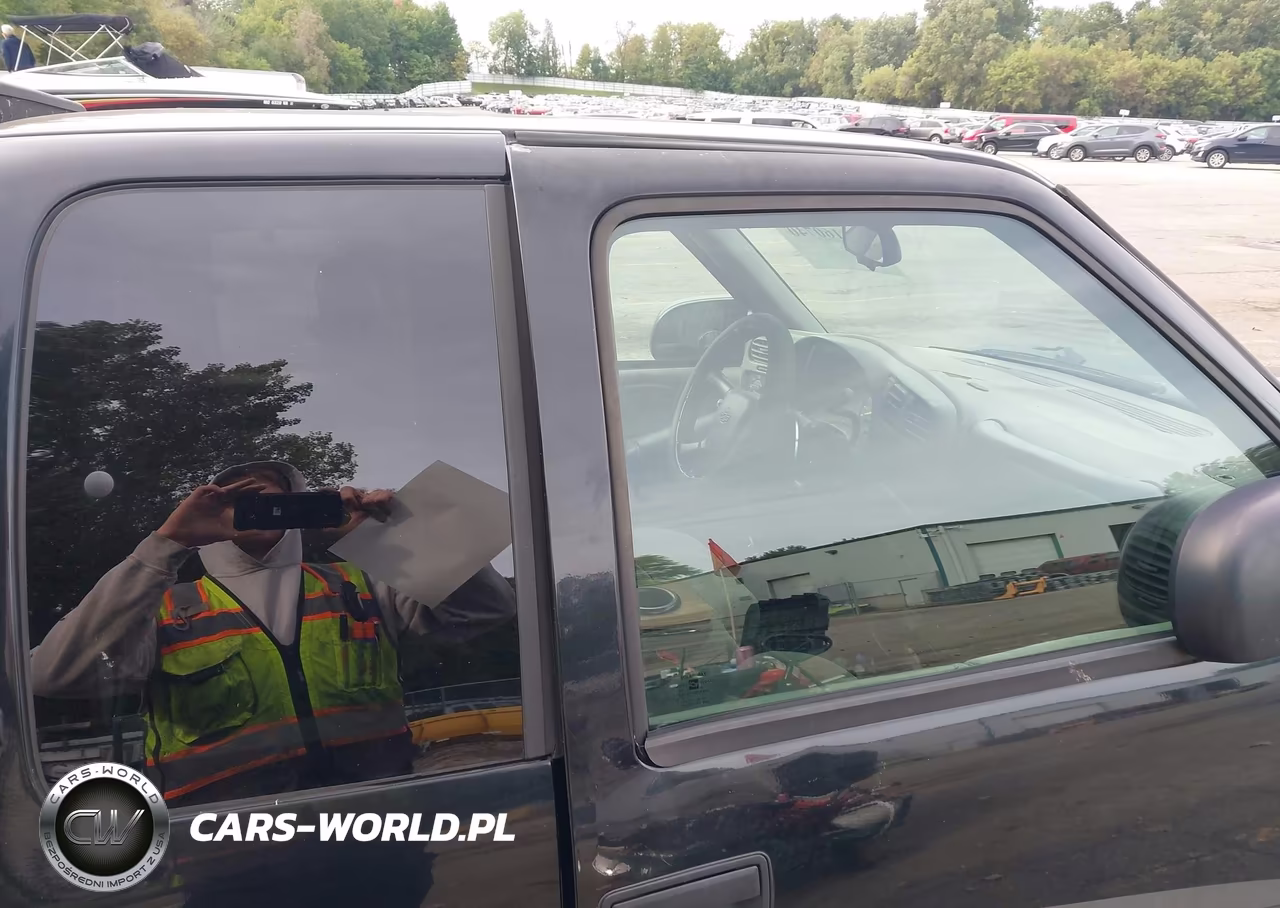 2001 Chevrolet S-10 Ls VIN:1GCCS195018163049 - 13