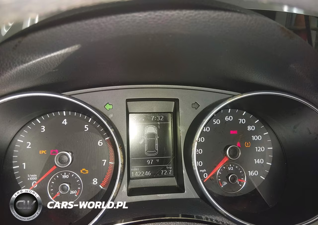 2011 Volkswagen Golf 2.5L 2-Door VIN:WVWAB7AJ8BW137282 - 7
