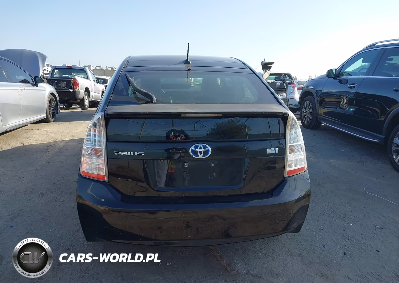 2011 Toyota Prius Three VIN:JTDKN3DU2B1429095 - 16