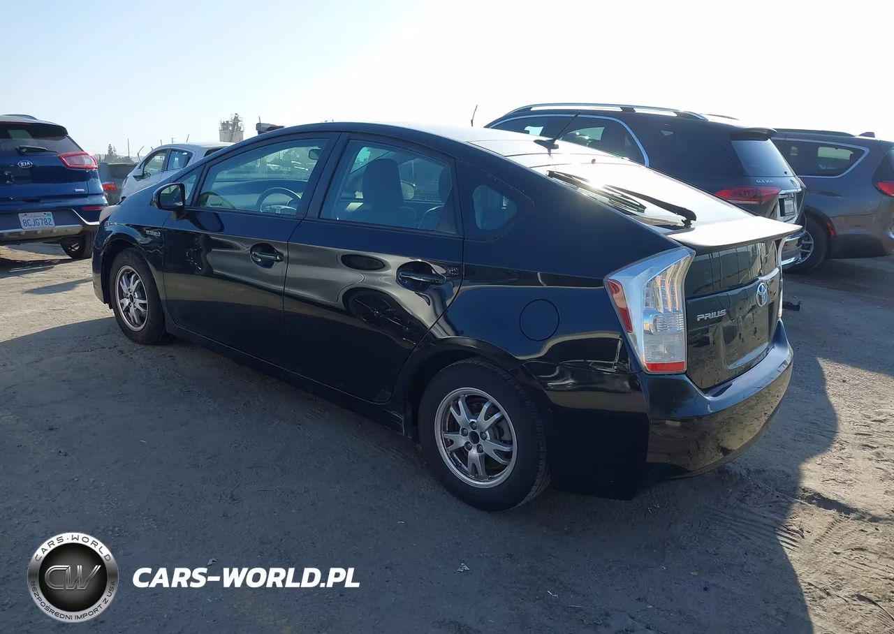 2011 Toyota Prius Three VIN:JTDKN3DU2B1429095 - 3
