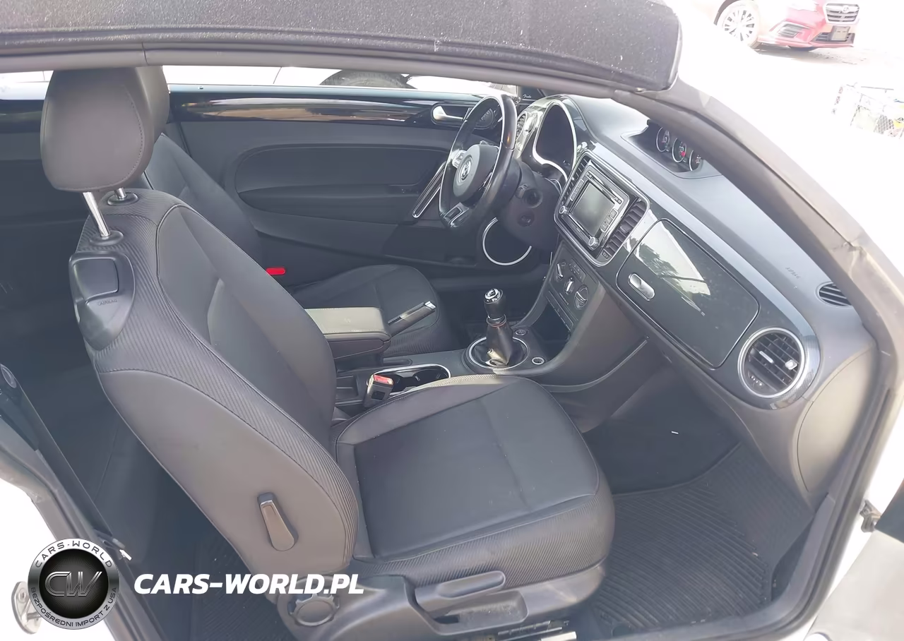 2013 Volkswagen Beetle 2.0T VIN:3VW8T7AT4DM823106 - 5