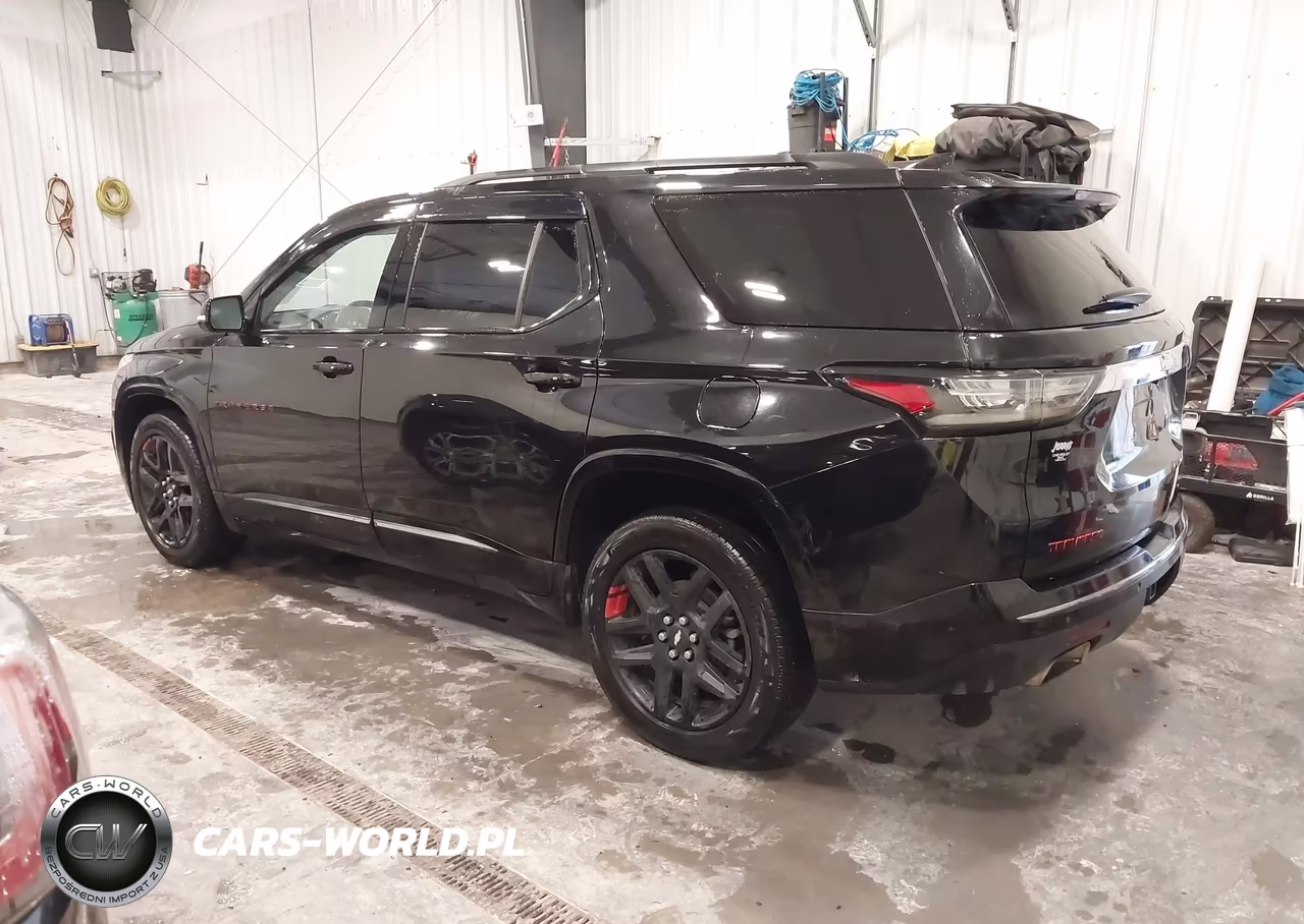 2019 Chevrolet Traverse Premier VIN:1GNEVKKW8KJ250496 - 3