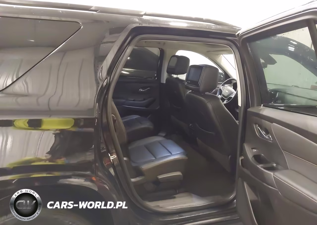 2019 Chevrolet Traverse Premier VIN:1GNEVKKW8KJ250496 - 8