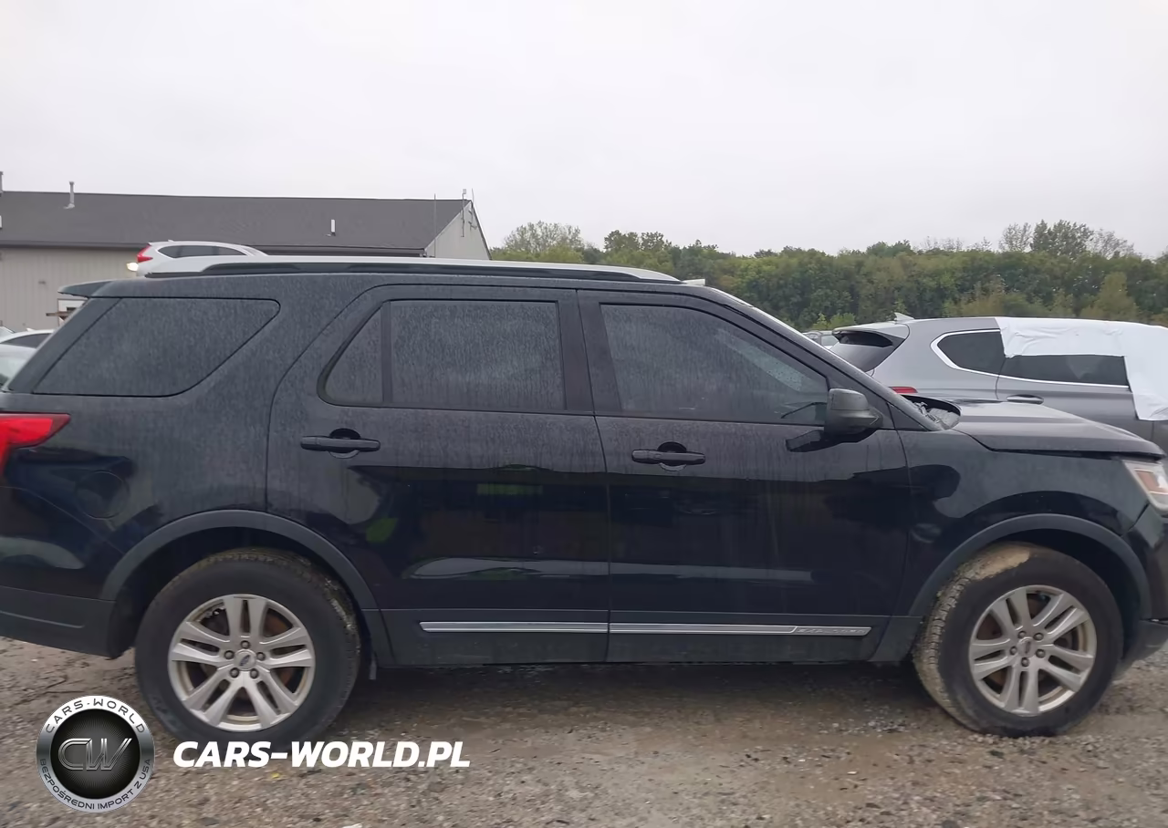 2019 Ford Explorer Xlt VIN:1FM5K8D82KGA63587 - 13