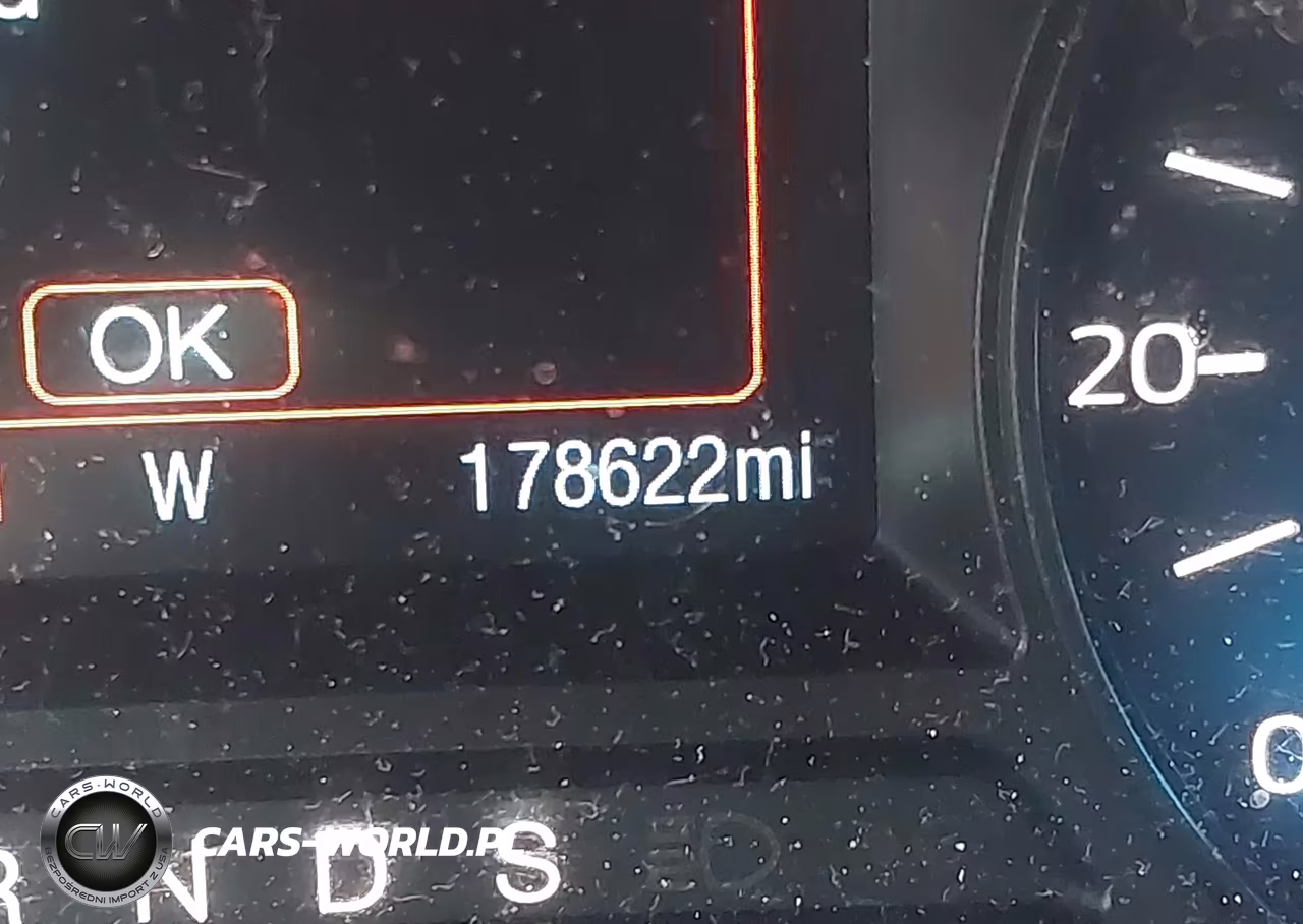 2019 Ford Explorer Xlt VIN:1FM5K8D82KGA63587 - 15