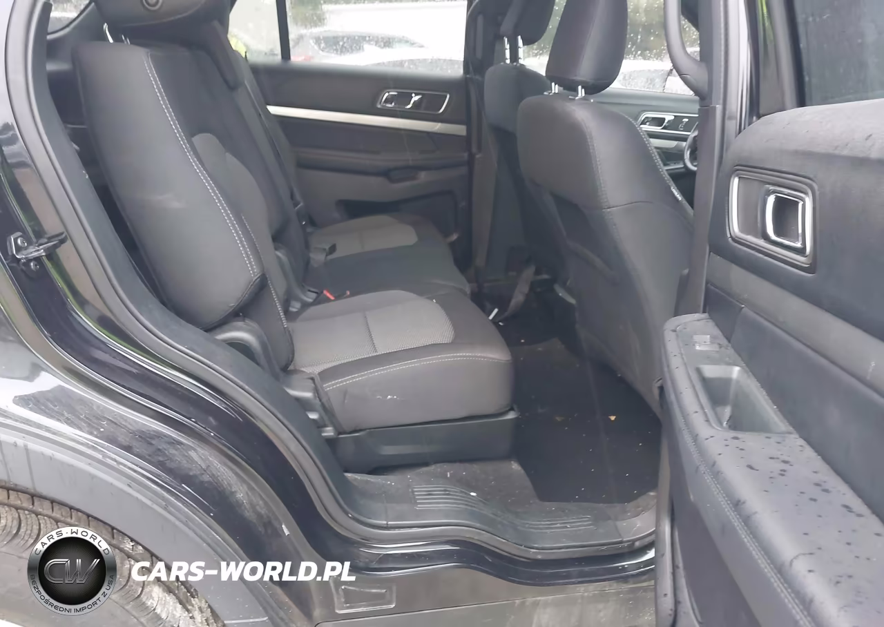 2019 Ford Explorer Xlt VIN:1FM5K8D82KGA63587 - 8