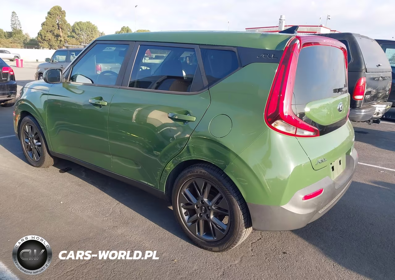 2021 Kia Soul Ex VIN:KNDJ33AU7M7127615 - 3