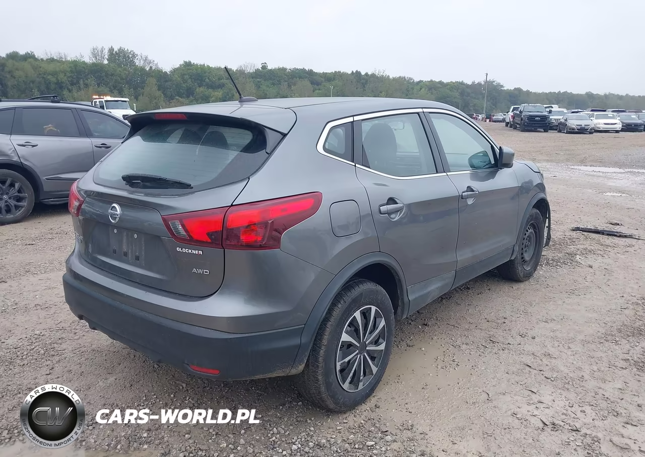 2019 Nissan Rogue Sport S VIN:JN1BJ1CR6KW335692 - 4