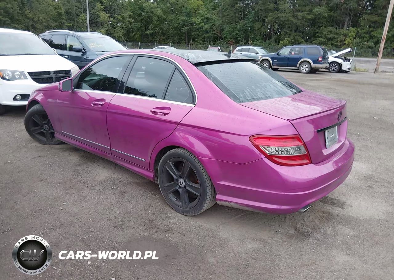 2011 Mercedes-Benz C 300 Luxury-Sport VIN:WDDGF5EBXBA520326 - 3