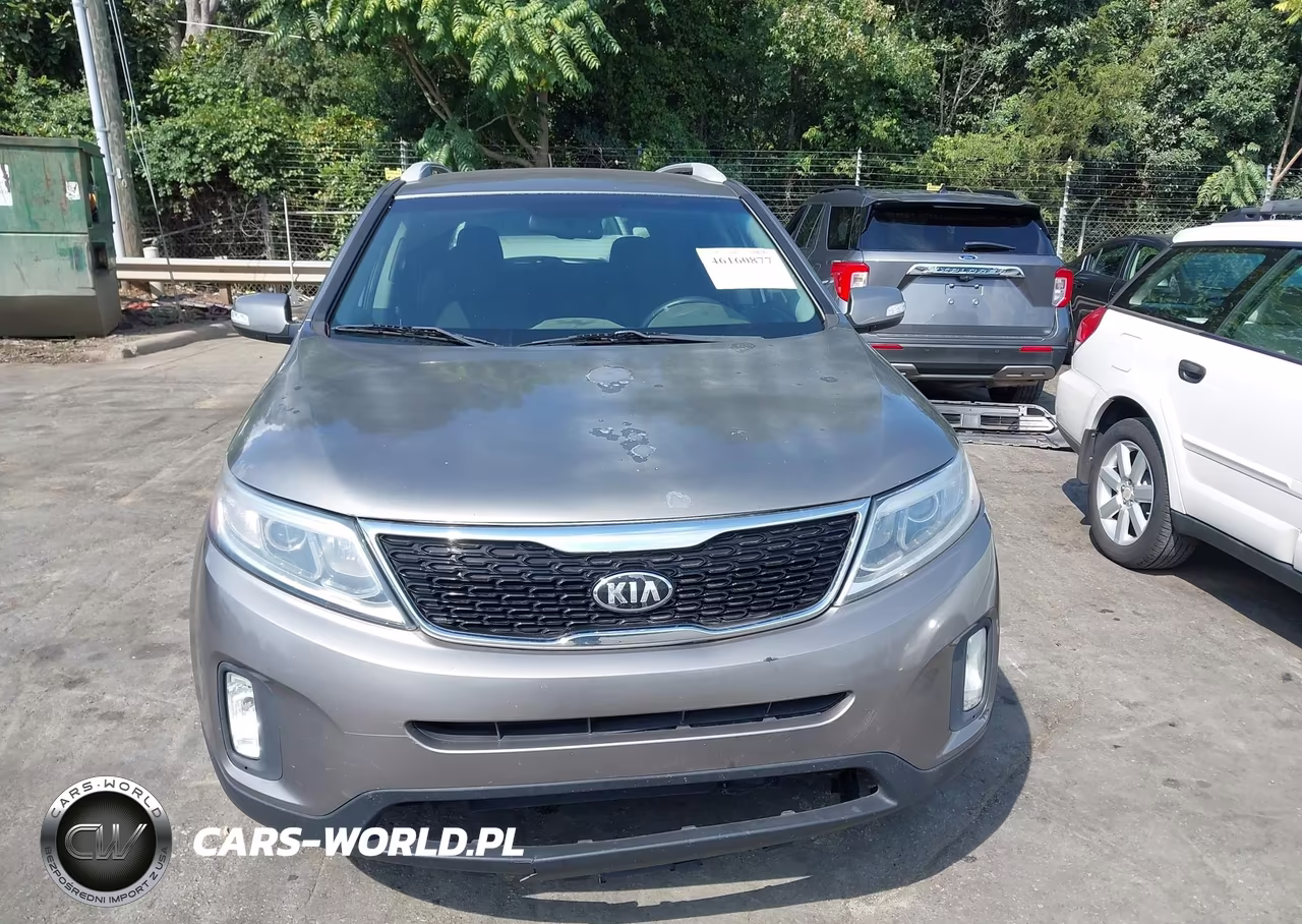 2015 Kia Sorento Lx VIN:5XYKTCA62FG572579 - 12