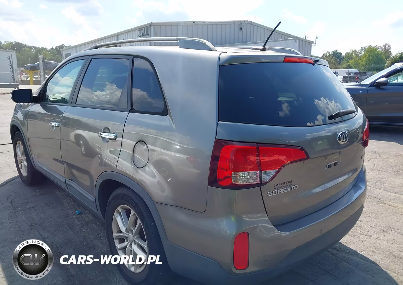 2015 Kia Sorento Lx VIN:5XYKTCA62FG572579 - 3