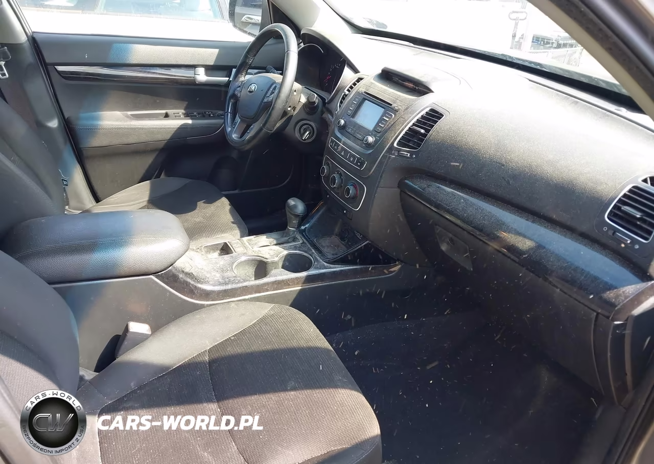 2015 Kia Sorento Lx VIN:5XYKTCA62FG572579 - 5