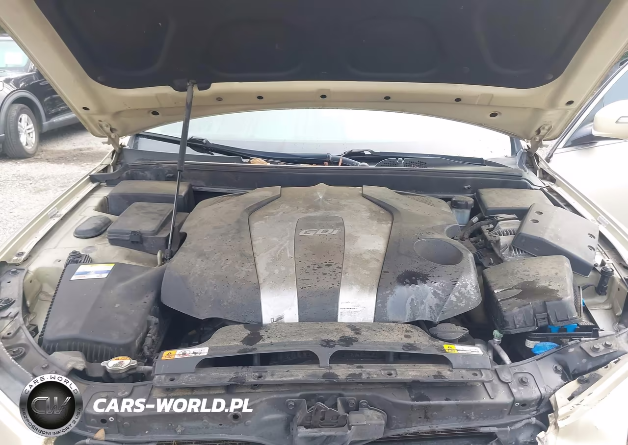 2012 Hyundai Genesis 3.8 VIN:KMHGC4DD5CU175427 - 10