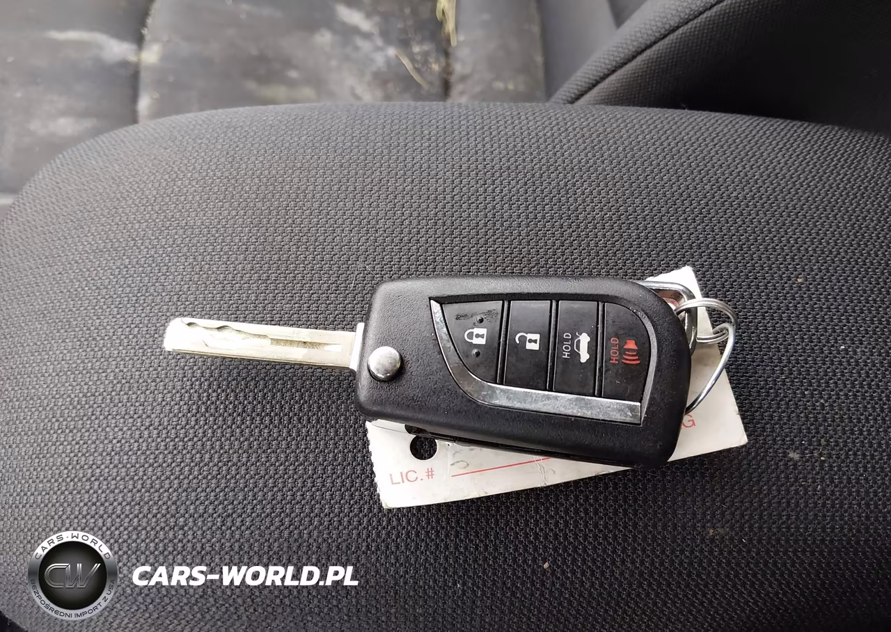 2022 Toyota Corolla Le VIN:5YFEPMAE9NP363395 - 11