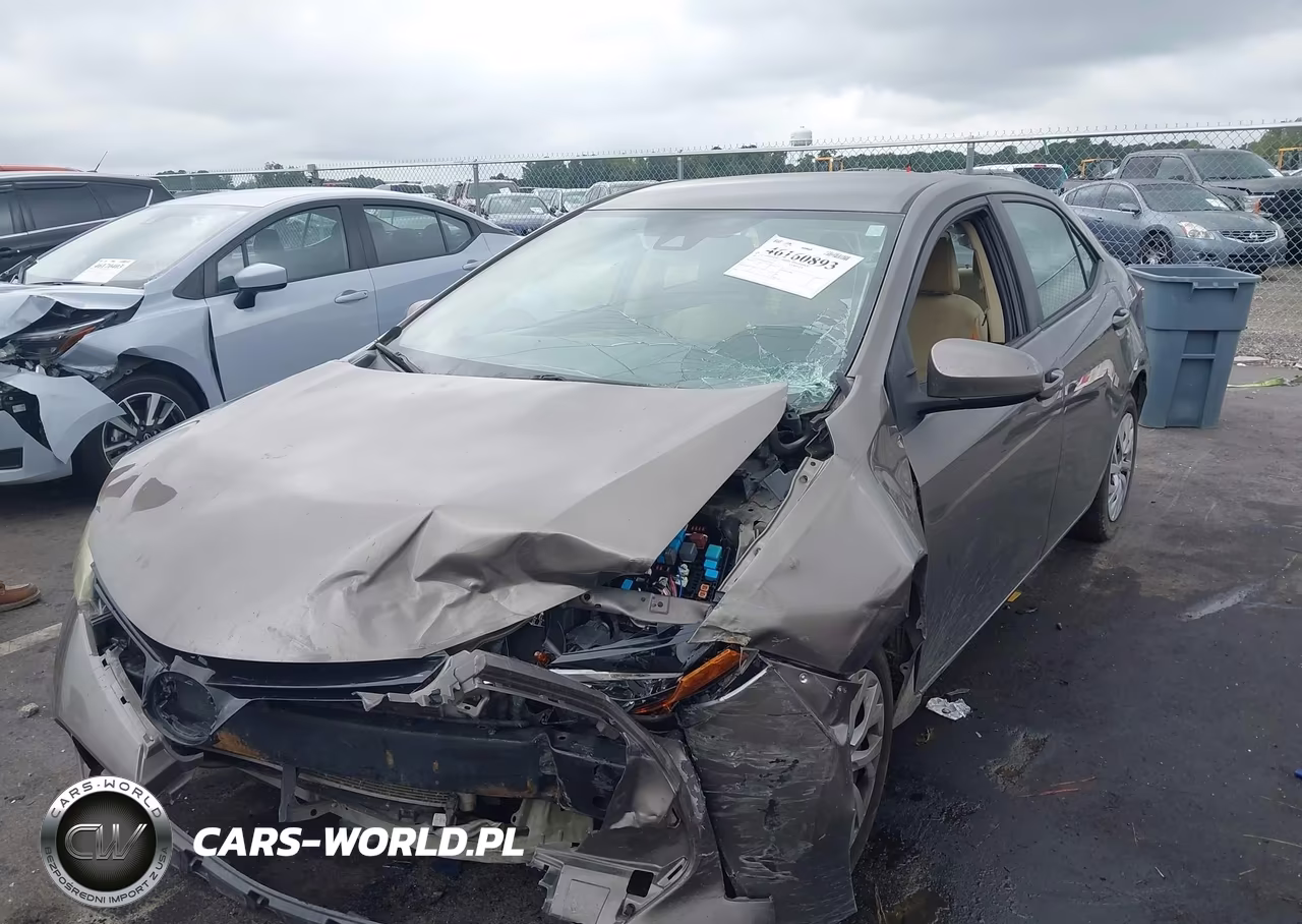 2017 Toyota Corolla Le VIN:5YFBURHE0HP710552 - 6