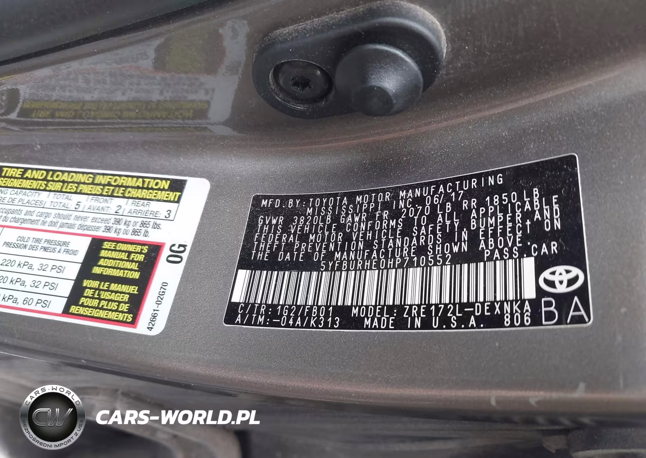 2017 Toyota Corolla Le VIN:5YFBURHE0HP710552 - 9