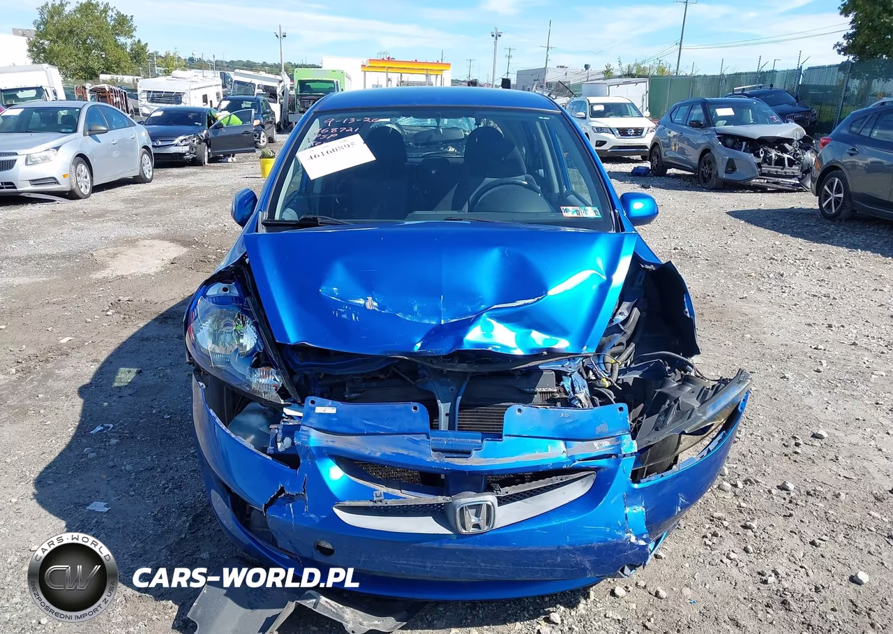 2007 Honda Fit Sport VIN:JHMGD38617S063635 - 12