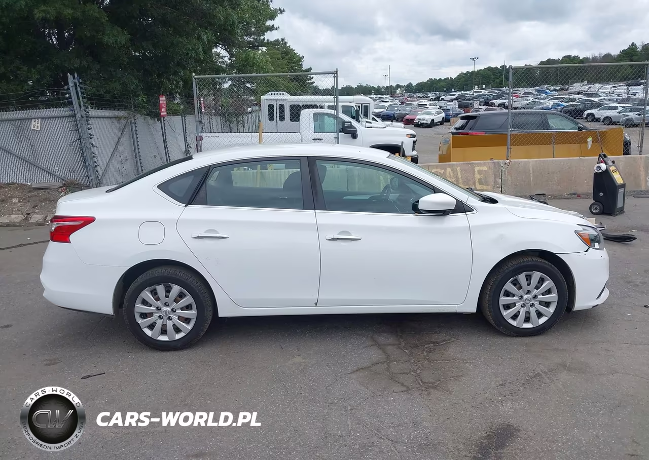 2017 Nissan Sentra S VIN:3N1AB7AP5HY234285 - 13