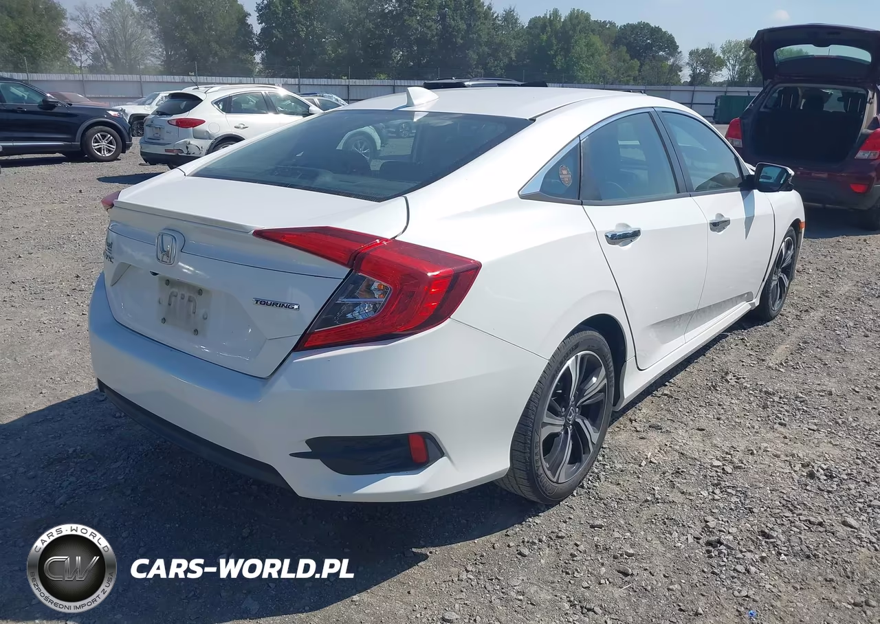 2016 Honda Civic Touring VIN:19XFC1F99GE006085 - 4