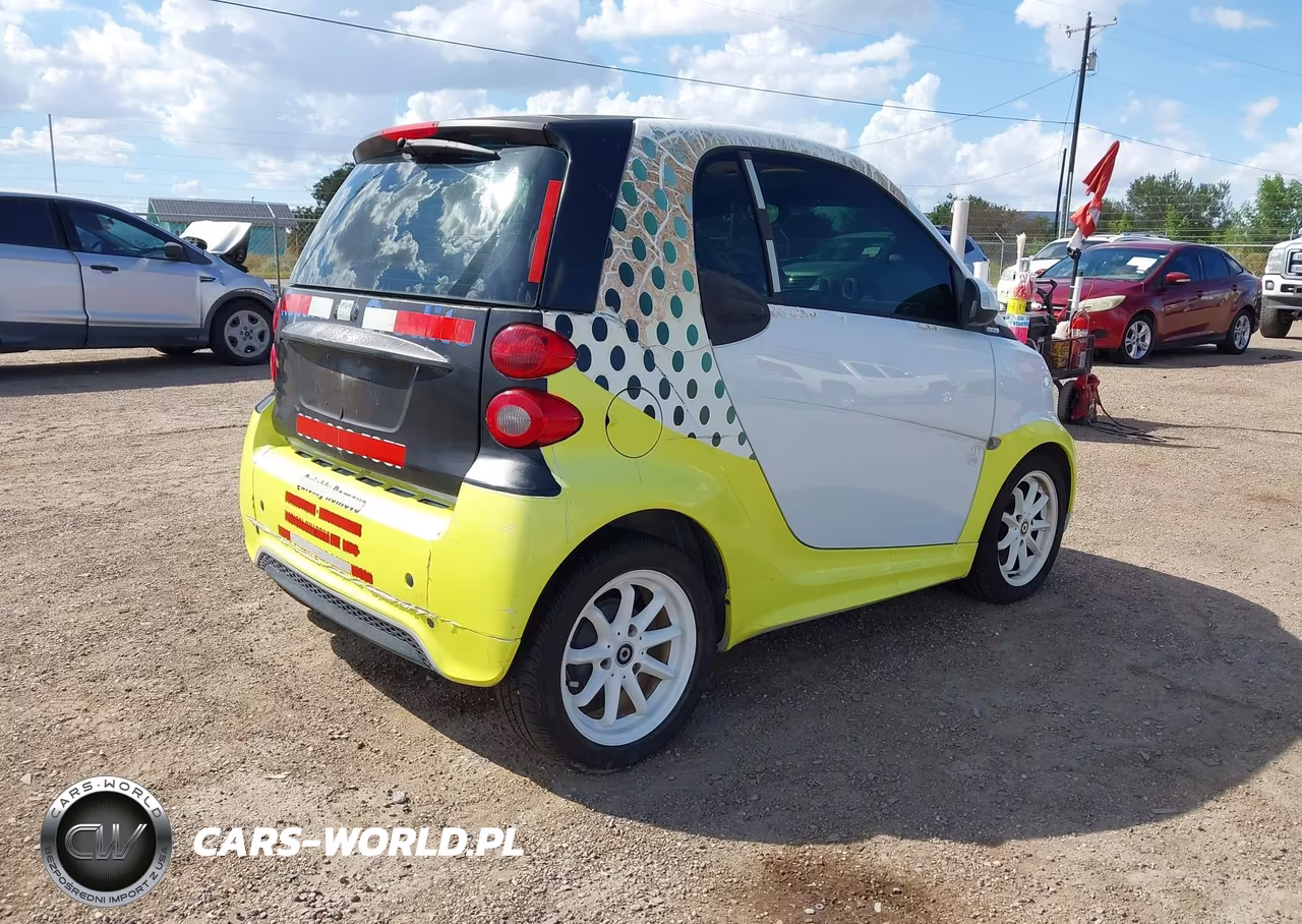 2013 Smart Fortwo Passion-Pure VIN:WMEEJ3BA3DK651290 - 4