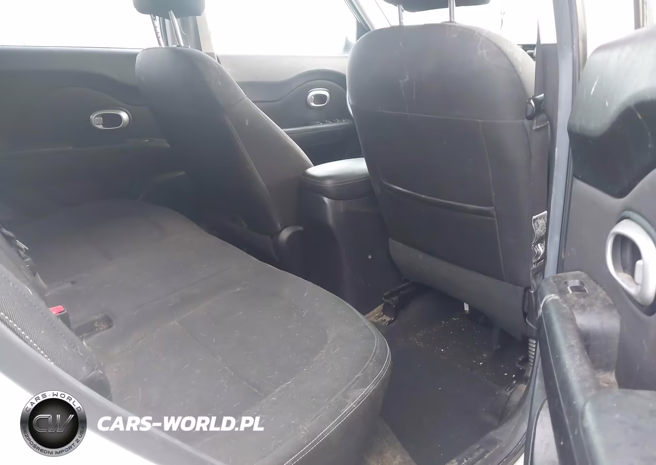 2017 Kia Soul + VIN:KNDJP3A54H7447834 - 8