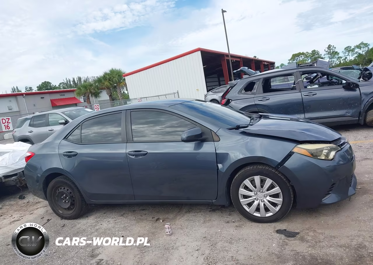2015 Toyota Corolla Le VIN:2T1BURHEXFC389665 - 13